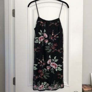 Black lace w/ floral embroidery ASTR dress